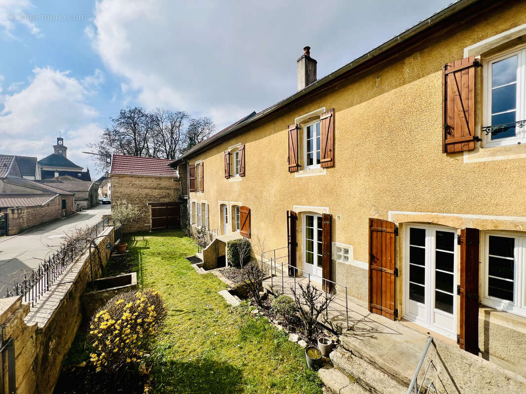 Maison à MARSANNAY-LA-COTE