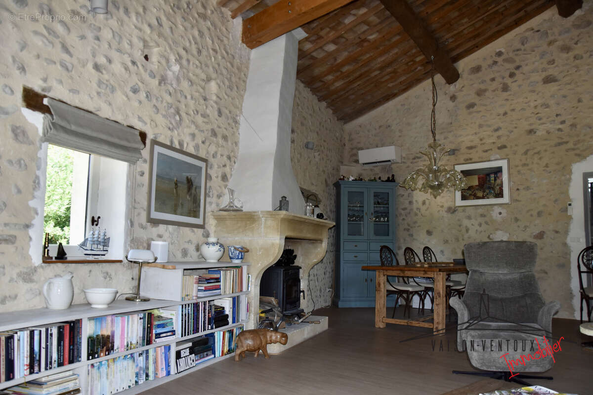 Maison à CRESTET
