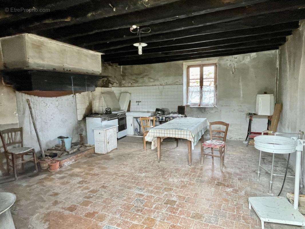 Maison 56 m² à Mouhet  - photo 6