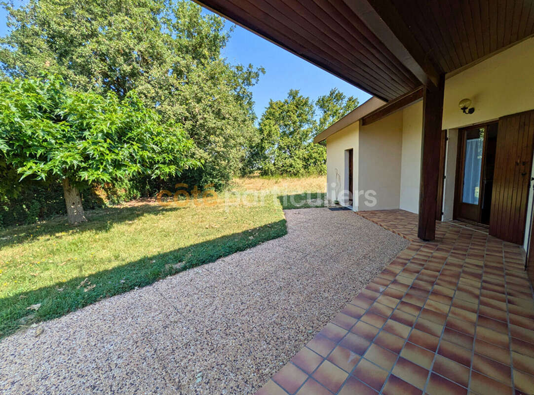 Maison à MONTECH