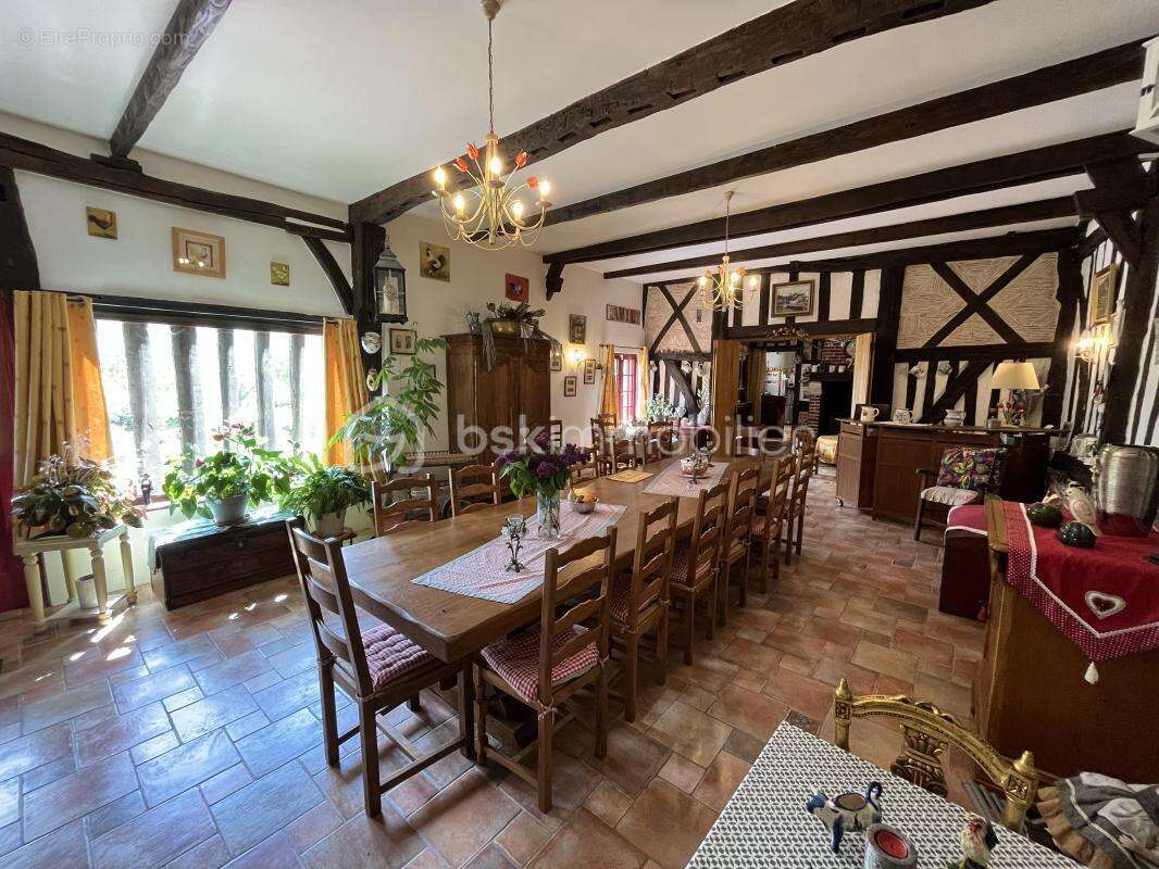 Maison à PONT-L'EVEQUE