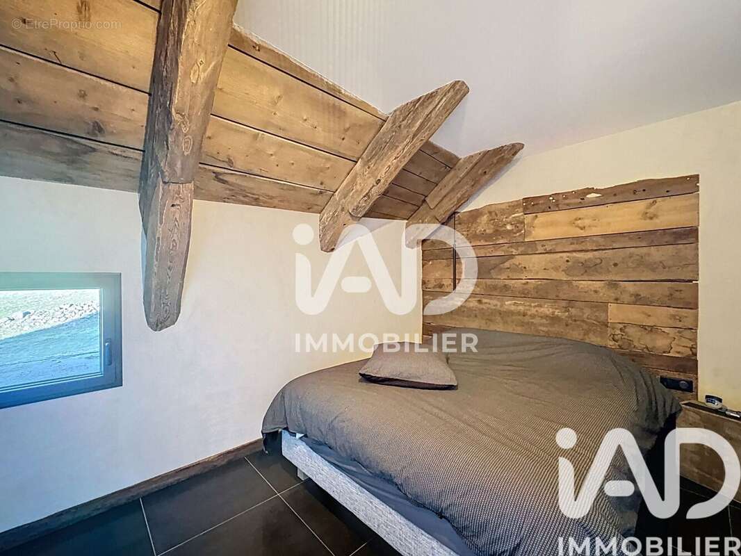 Maison 115 m² à Mezilhac  - photo 6