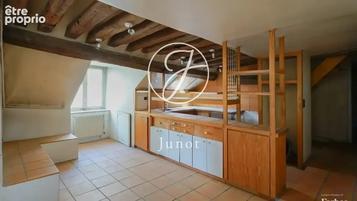 Paris 3e - CARREAU DU TEMPLE / BÉRANGER - Appartement à vendre - 3 pièces - 74,83m² Carrez - 2 chambres - Belle hauteur sous pla - photo 13
