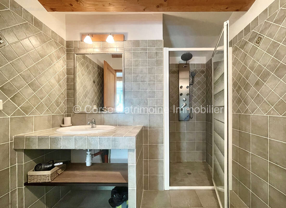Mini villa en duplex dans une résidence sécurisée route de Palombaggia - photo 13