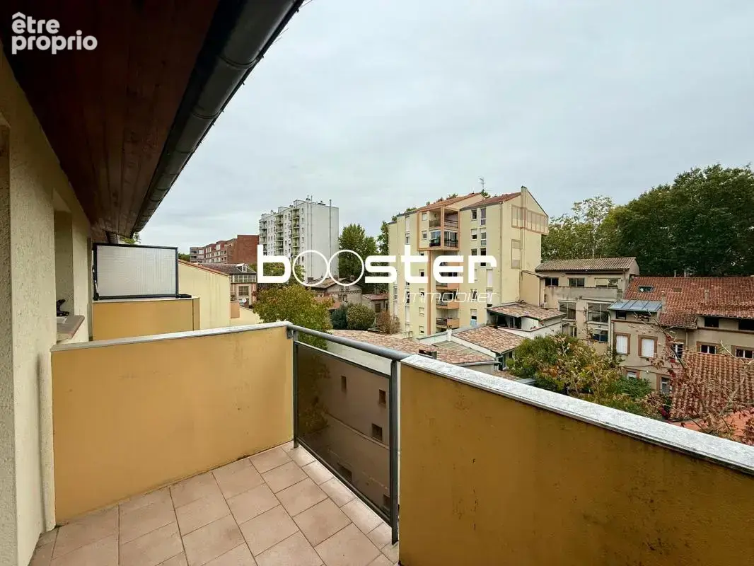 Saint-Cyprien / Ravelin - Charmant appartement 2 Pièces avec terrasse et place de parking en sous-sol - photo 2