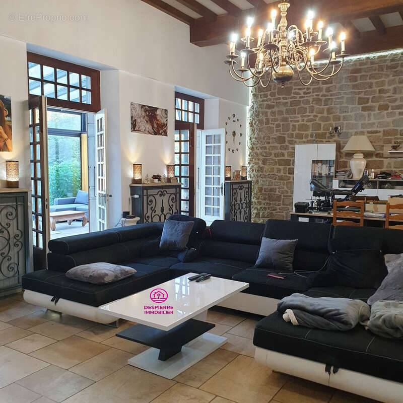 Maison à LENS-LESTANG