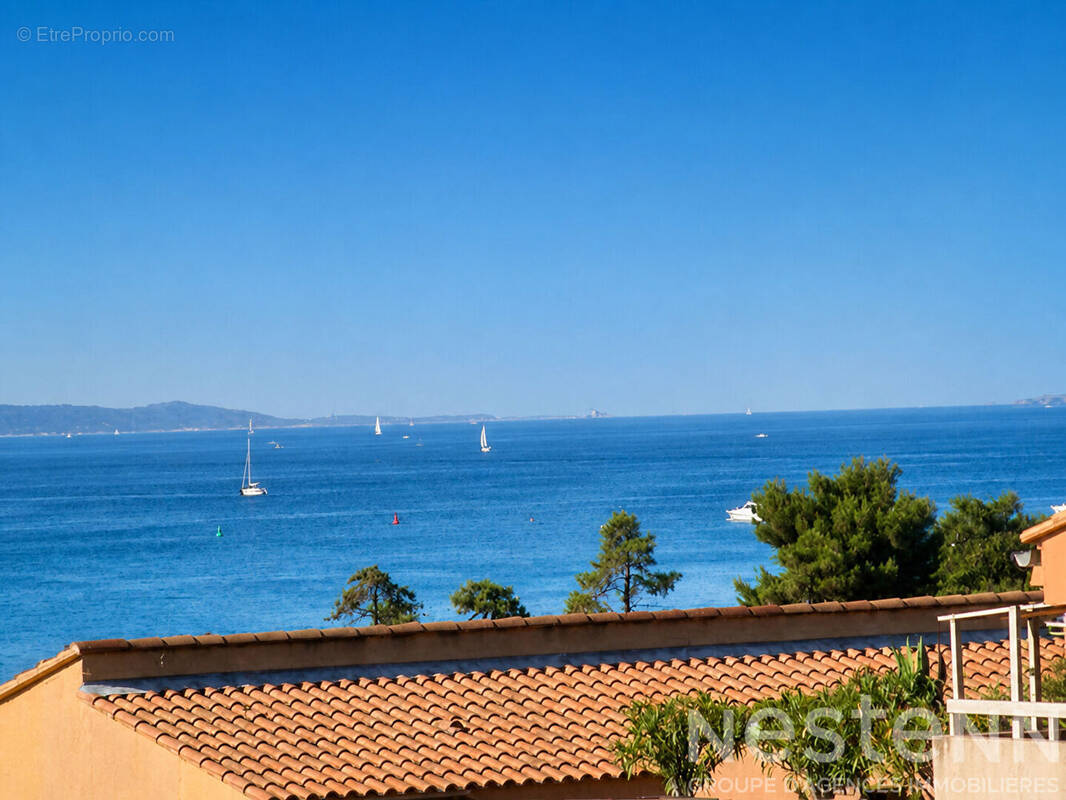 Appartement à LA LONDE-LES-MAURES