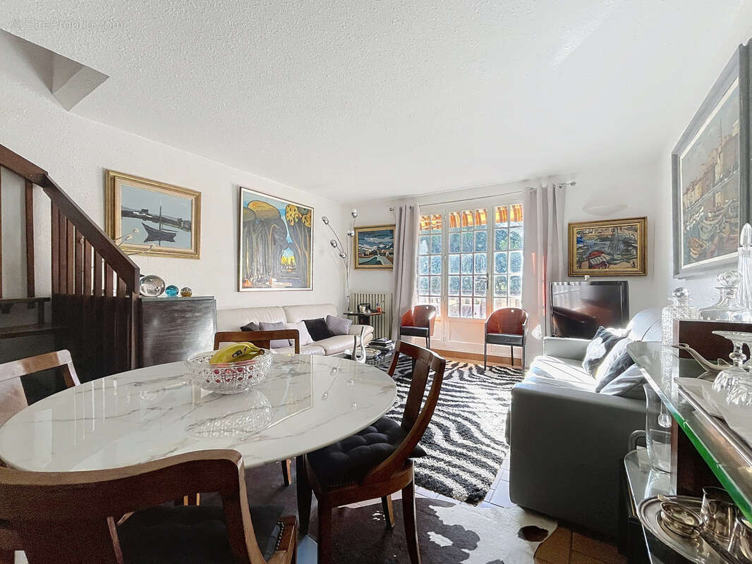 Appartement à SAINT-RAPHAEL