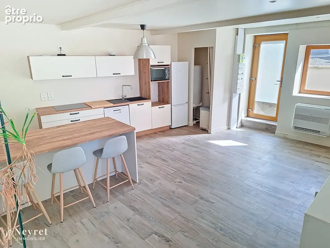 Corps de ferme rénové  de 361,51 m2 sur une parcelle de 956 m2  dont  2 T2 apportant des revenus locatifs - photo 33