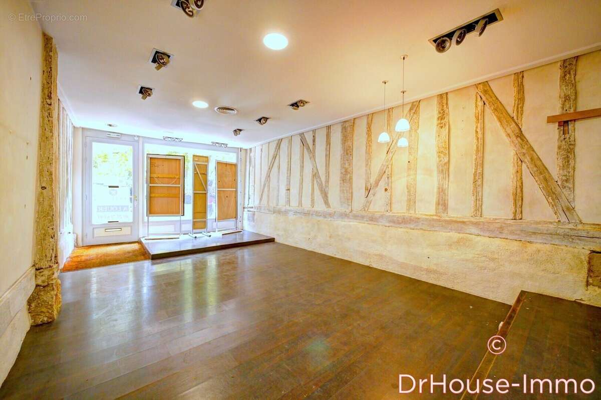 Appartement 200 m² à Troyes  - photo 19