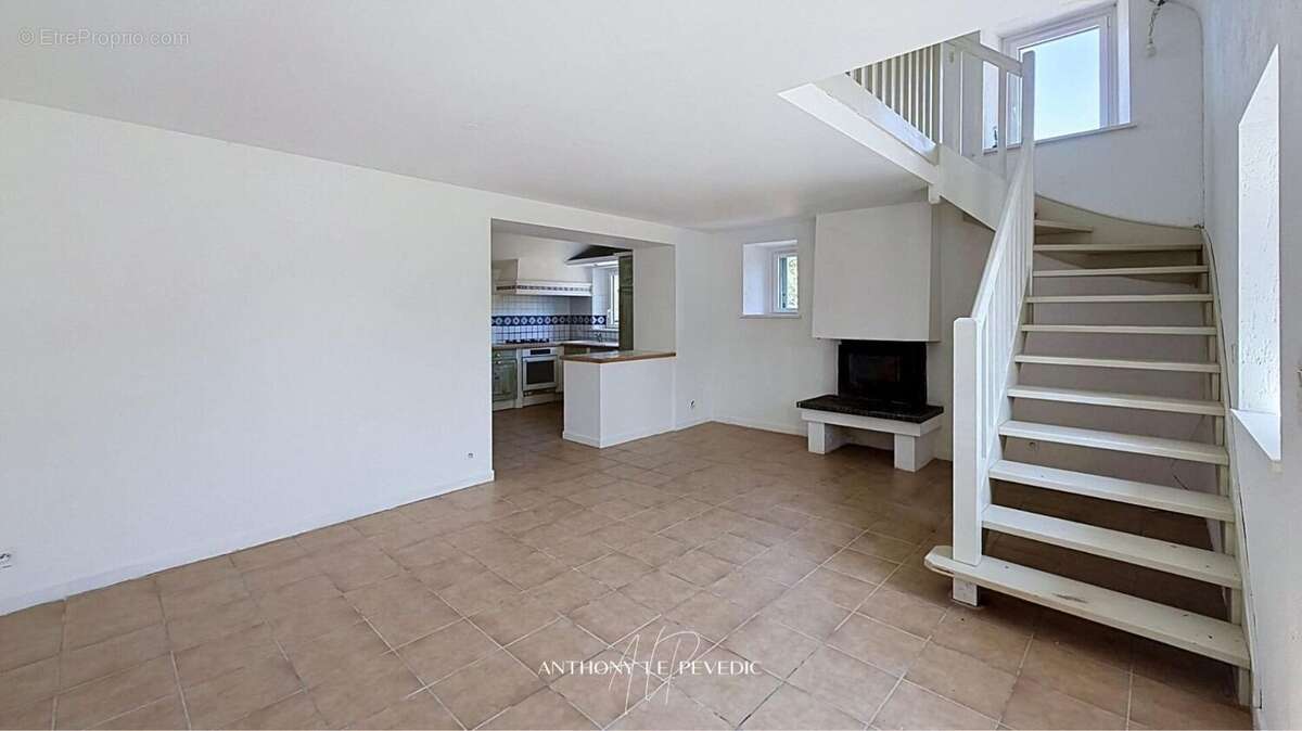 Maison 52 m² à Locmariaquer  - photo 5