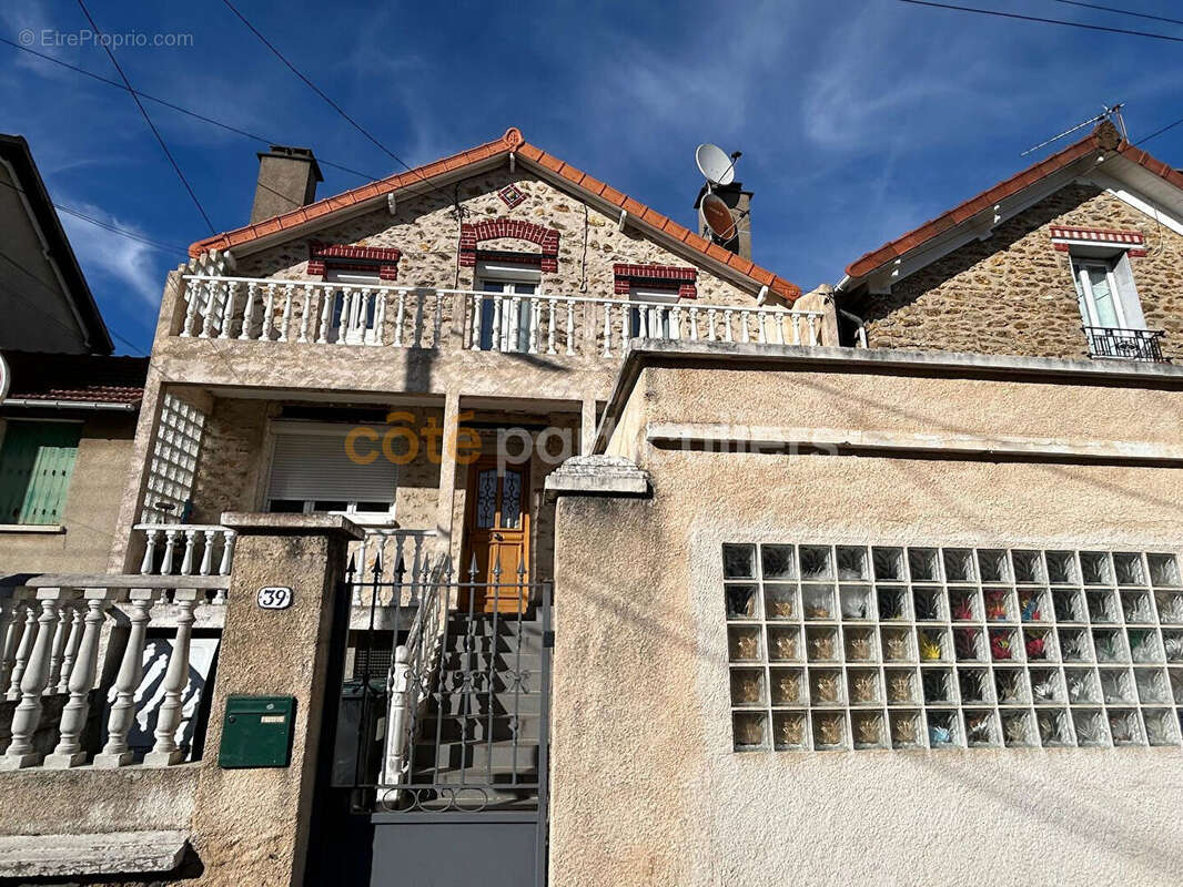 Appartement à VILLENEUVE-SAINT-GEORGES