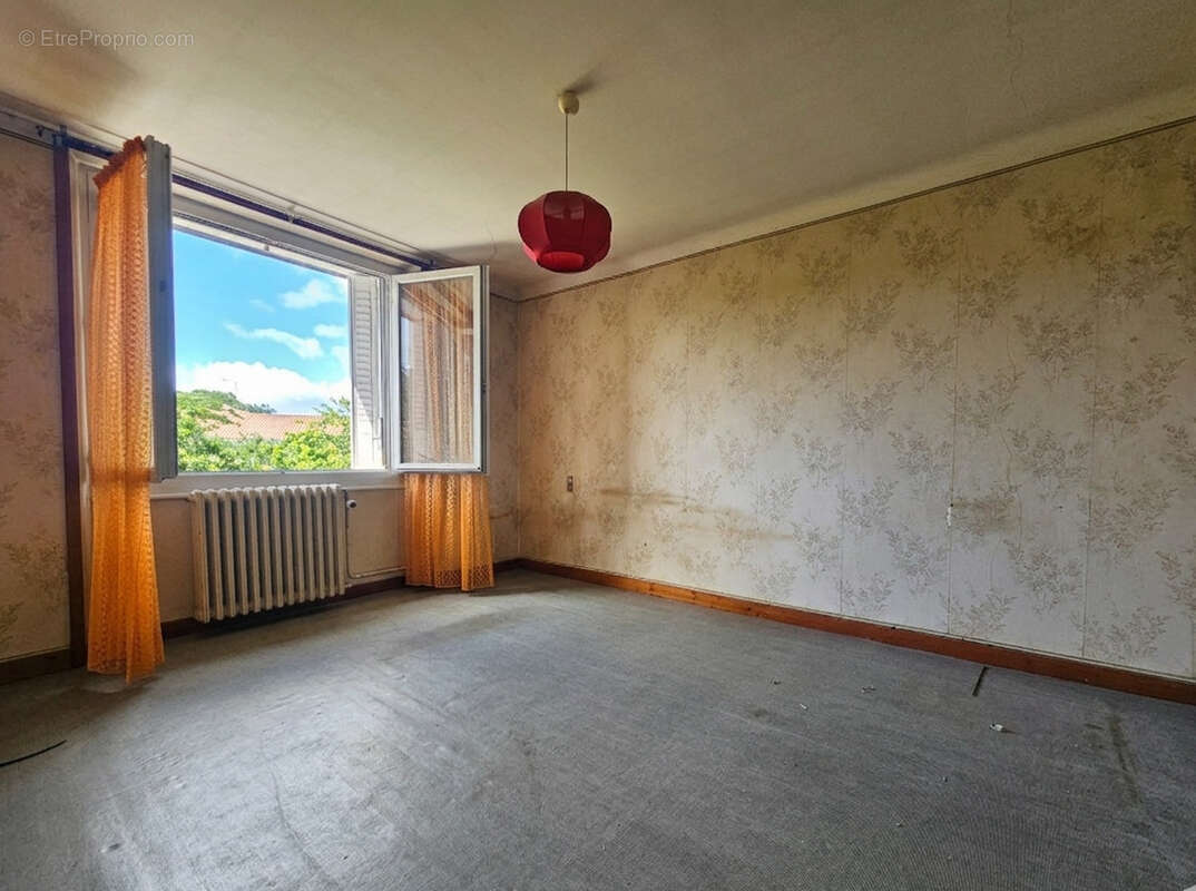 Maison de bourg la romagne 4 chambres - photo 9