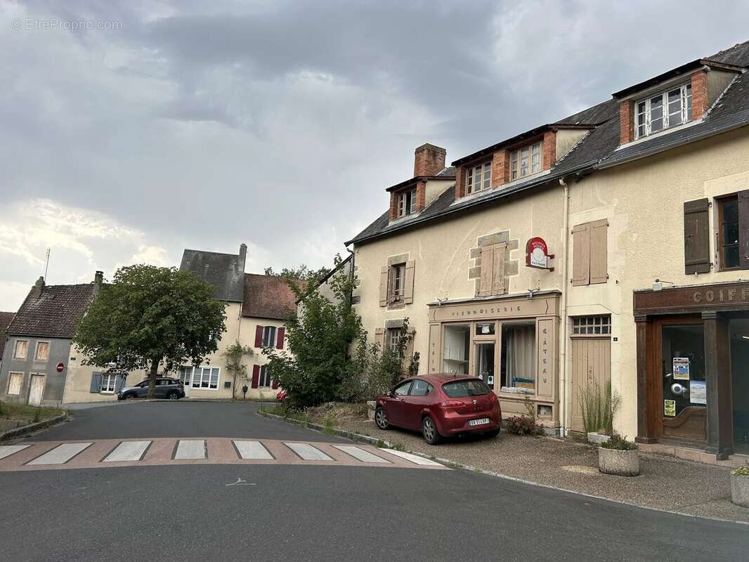Maison à ARNAC-LA-POSTE