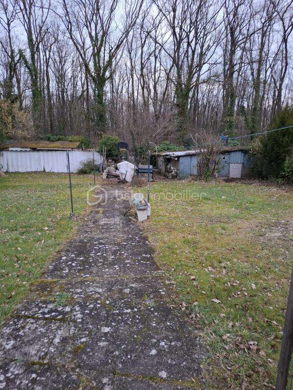 Terrain à DAMMARIE-LES-LYS