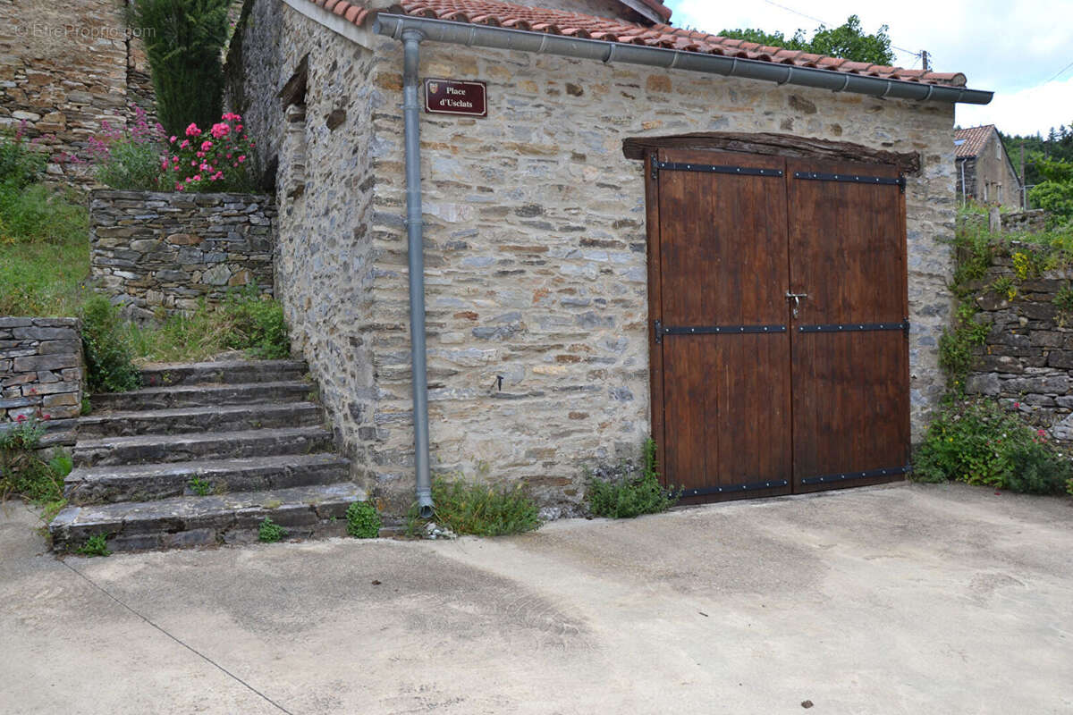 Courniou  Belle demeure style cottage de 210 m2 avec piscine et annexes - photo 15