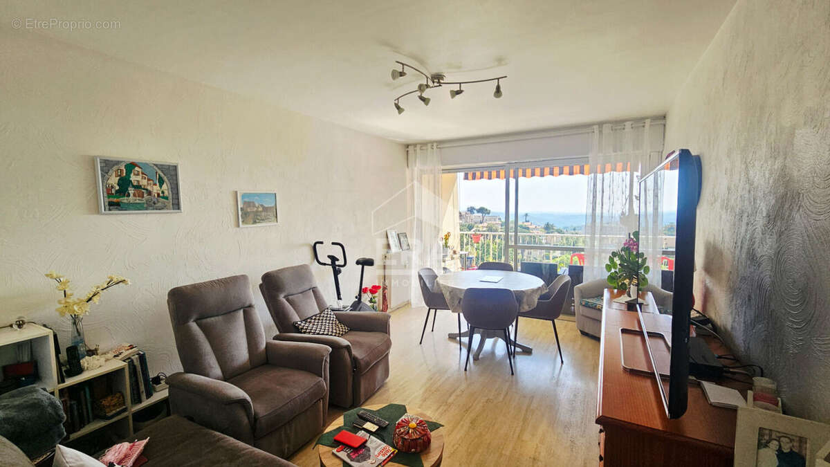 Appartement à VENCE