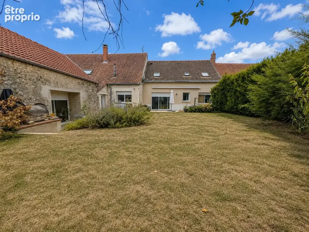 Ref 2302 : Maison lumineuse aux beaux volumes – 4 chambres – Proche toutes commodités - photo 15