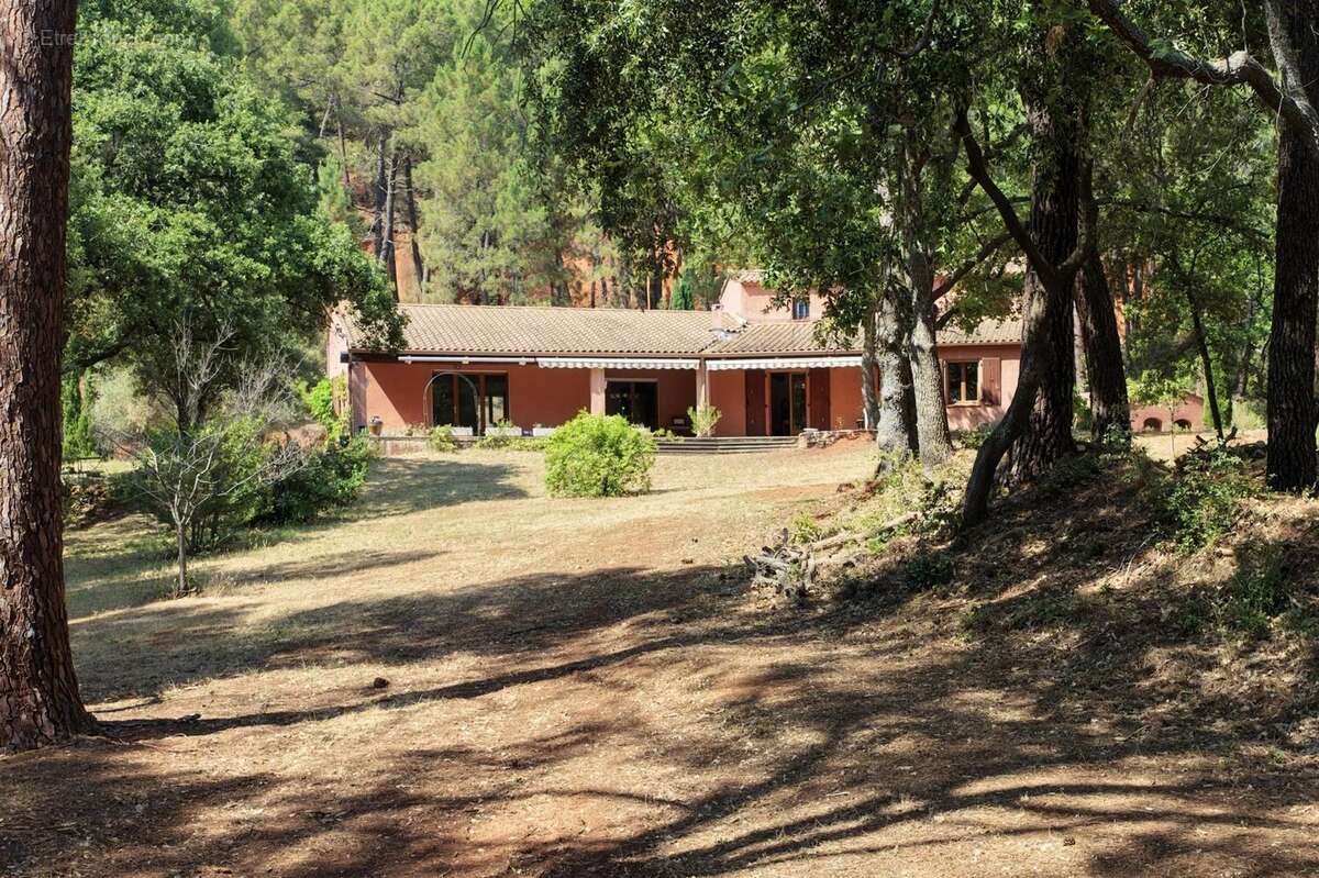 Maison à ROUSSILLON