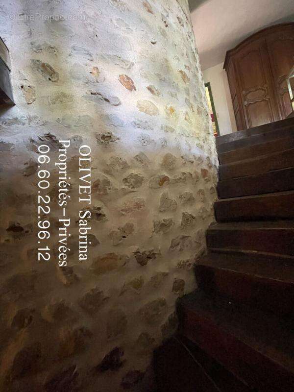 Maison à SAINT-CYR-LA-CAMPAGNE