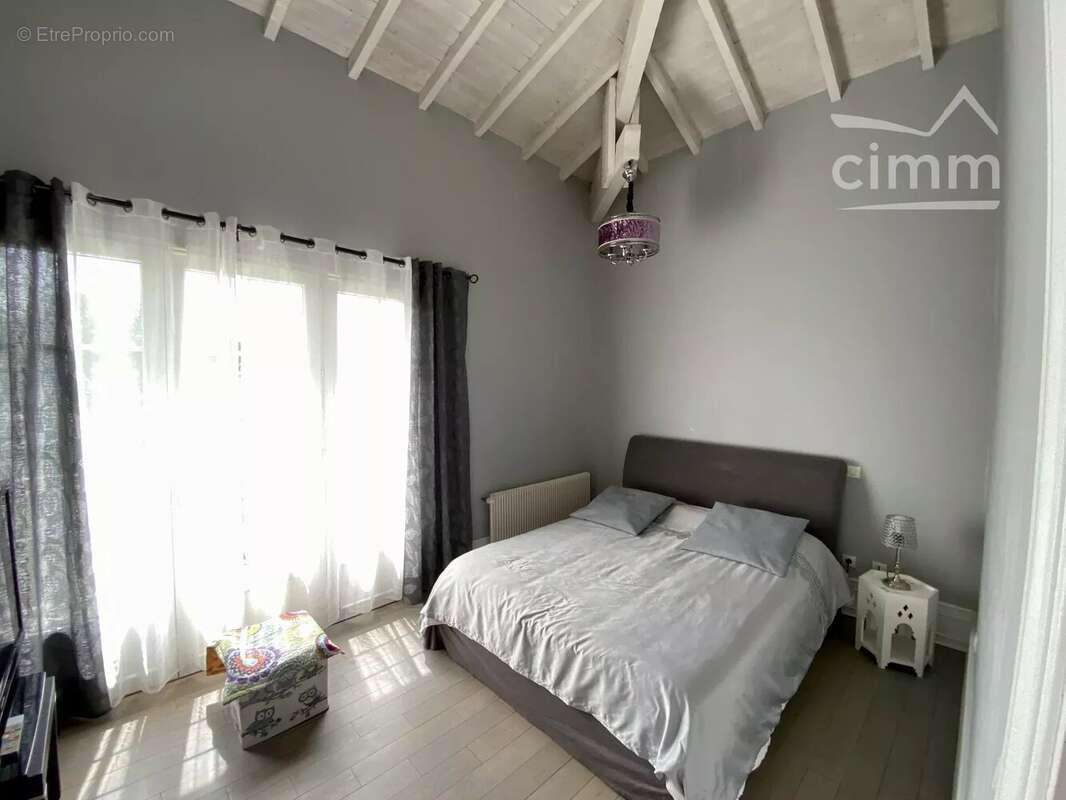 Maison à ROCHE-LA-MOLIERE