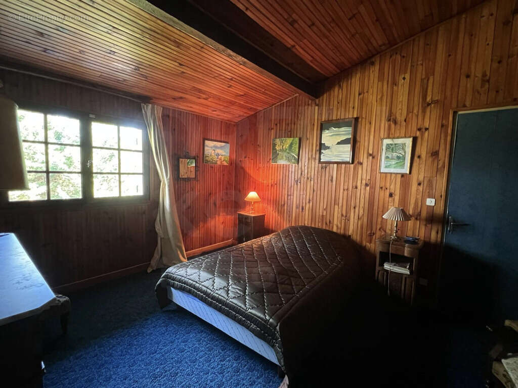 Maison à SAINT-MARTIN-DES-CHAMPS