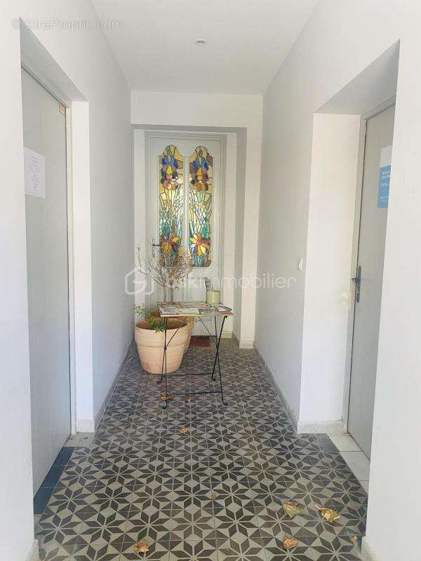 Commerce à SAINT-REMY-DE-PROVENCE