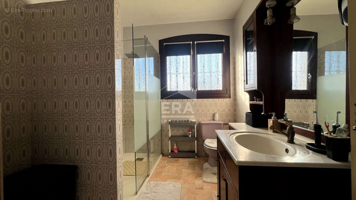 Appartement à CHATEAUNEUF-LES-MARTIGUES