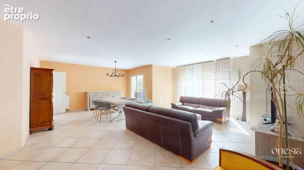 Maison 127 m² à Oloron-Sainte-Marie  - photo 3