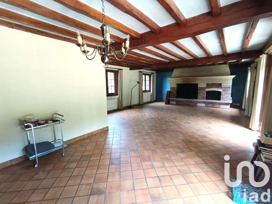 Maison 200 m² à Flocques  - photo 3