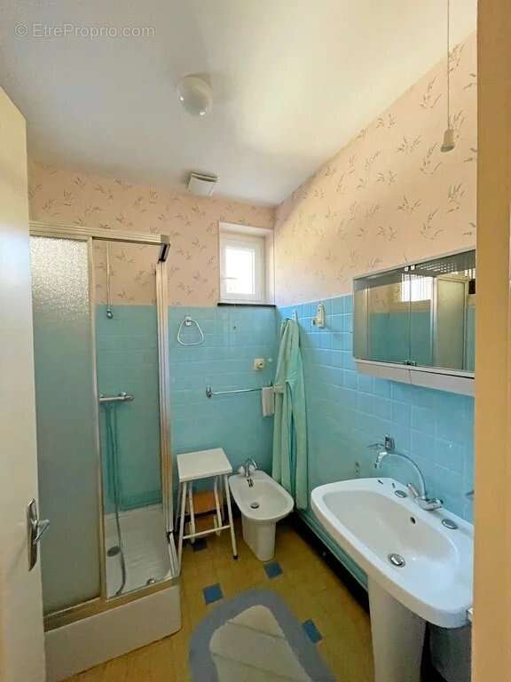 Maison à MONTSAUCHE-LES-SETTONS