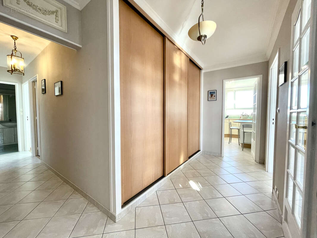 Appartement à HEROUVILLE-SAINT-CLAIR