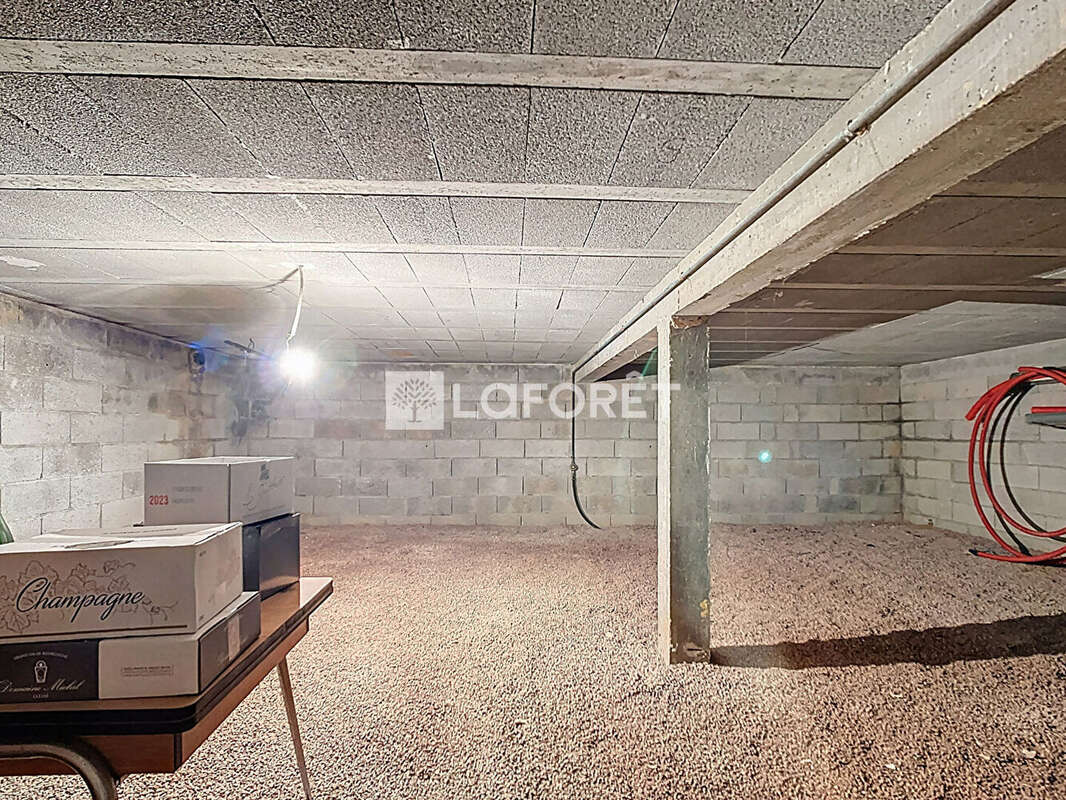 Maison à DOMPIERRE-SUR-CHALARONNE