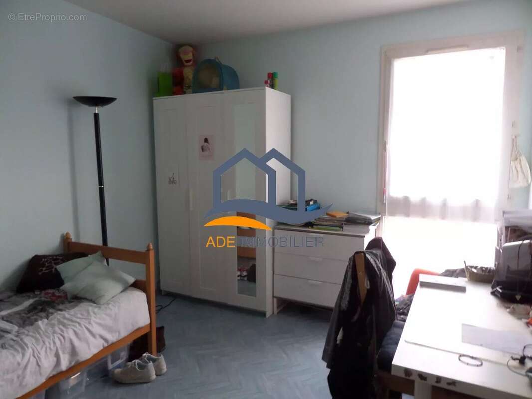 Appartement à EGUILLES