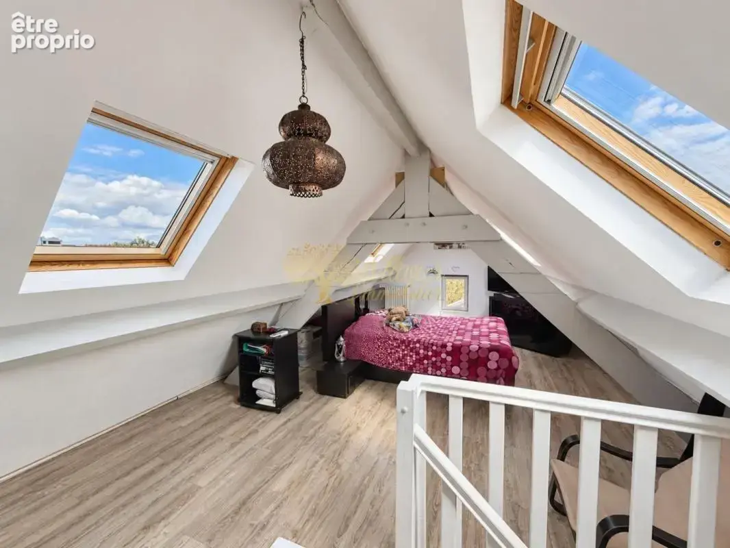 Maison en meulière à vendre à Villiers-sur-Marne – 110 m², 3 chambres, jardin et gare RER E à 5 minutes - photo 12