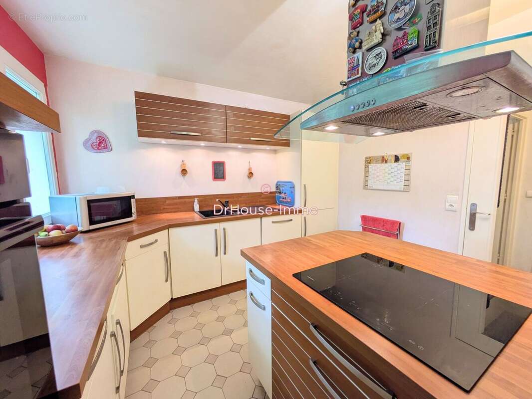 Appartement à VERNEUIL-SUR-SEINE