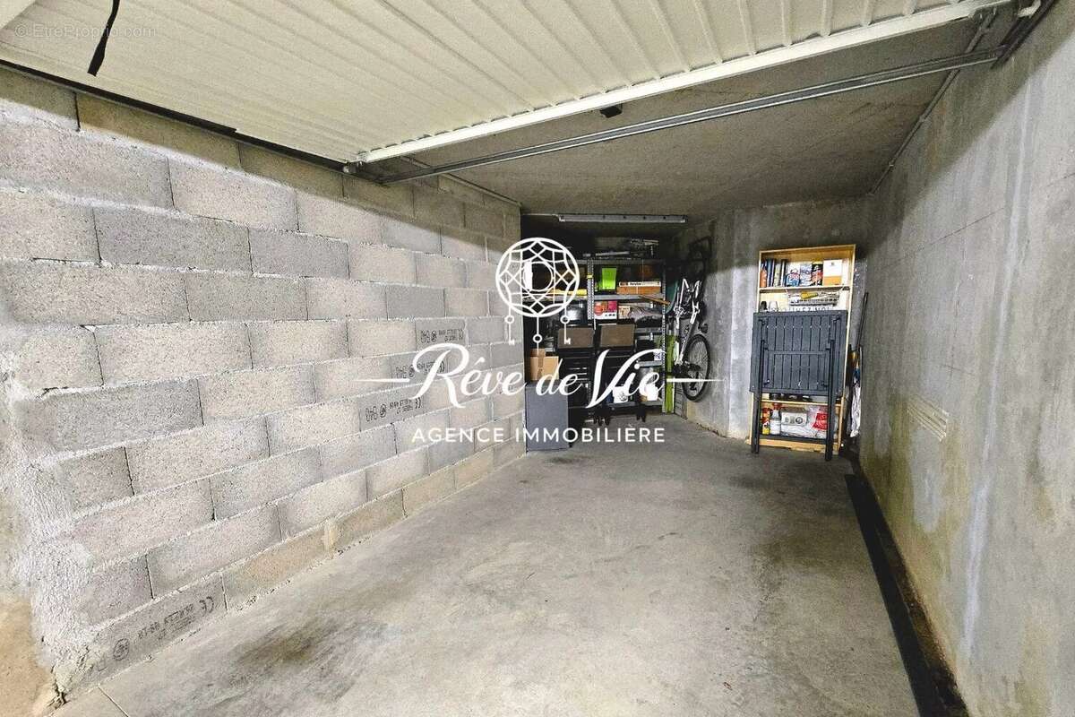 Appartement à BORMES-LES-MIMOSAS
