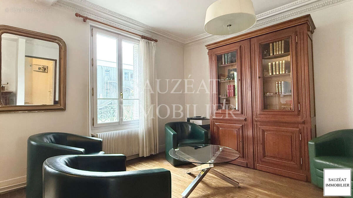 Appartement à MONTROUGE