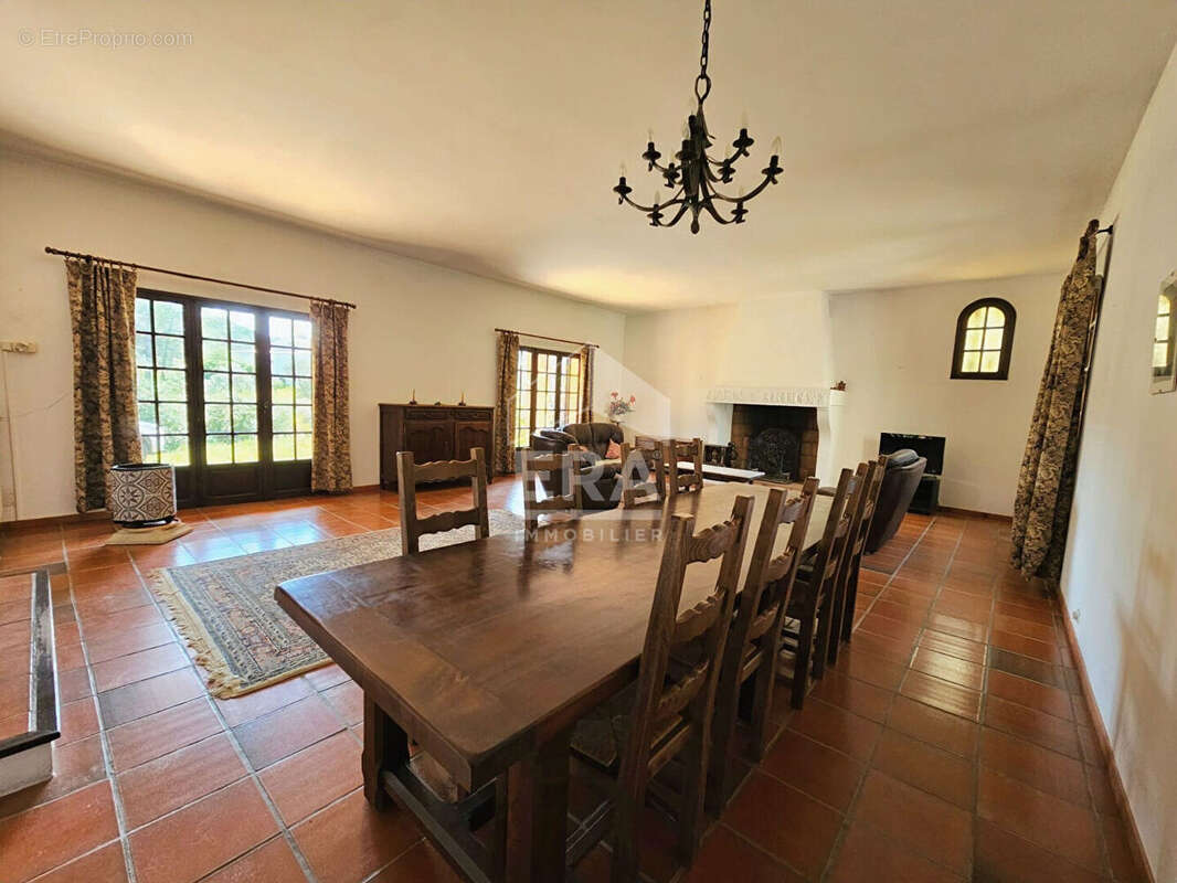 Maison à LANCON-PROVENCE