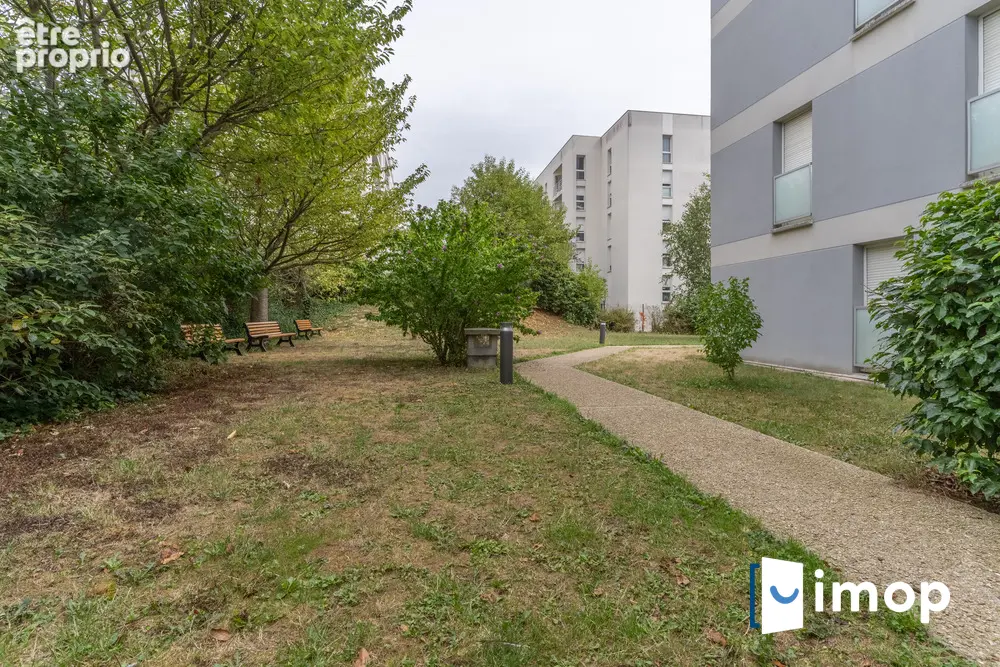Appartement avec terrasse et parking - photo 12