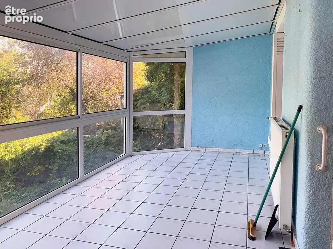 Maison de ville f5 de 123 m2 a renover proche centre-ville - photo 5