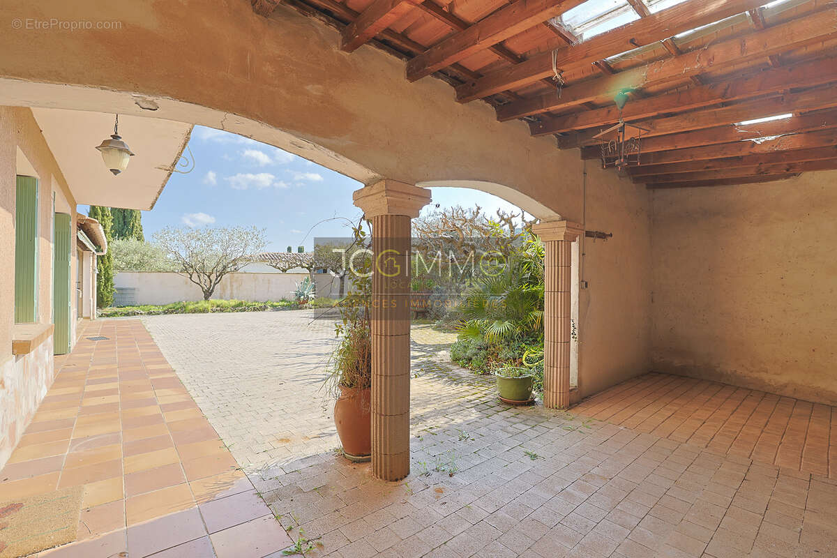 Maison à PIERREFEU-DU-VAR