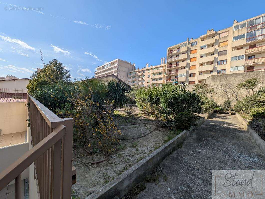 Appartement à MARSEILLE-5E