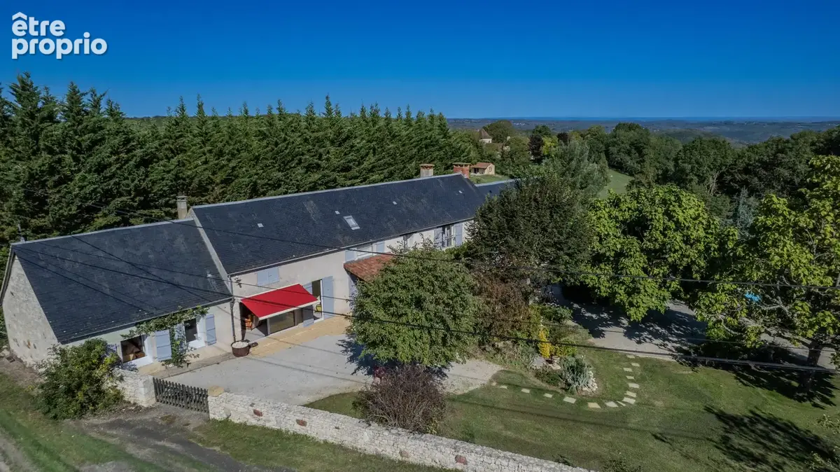 Authentique longère en pierre de 304 m2 avec dépendances, piscine et grand - photo 4