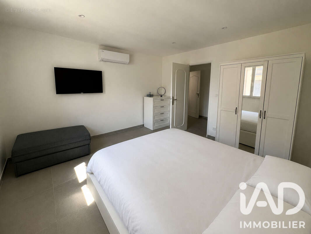 Appartement 180 m² à Le Grau-Du-Roi  - photo 4