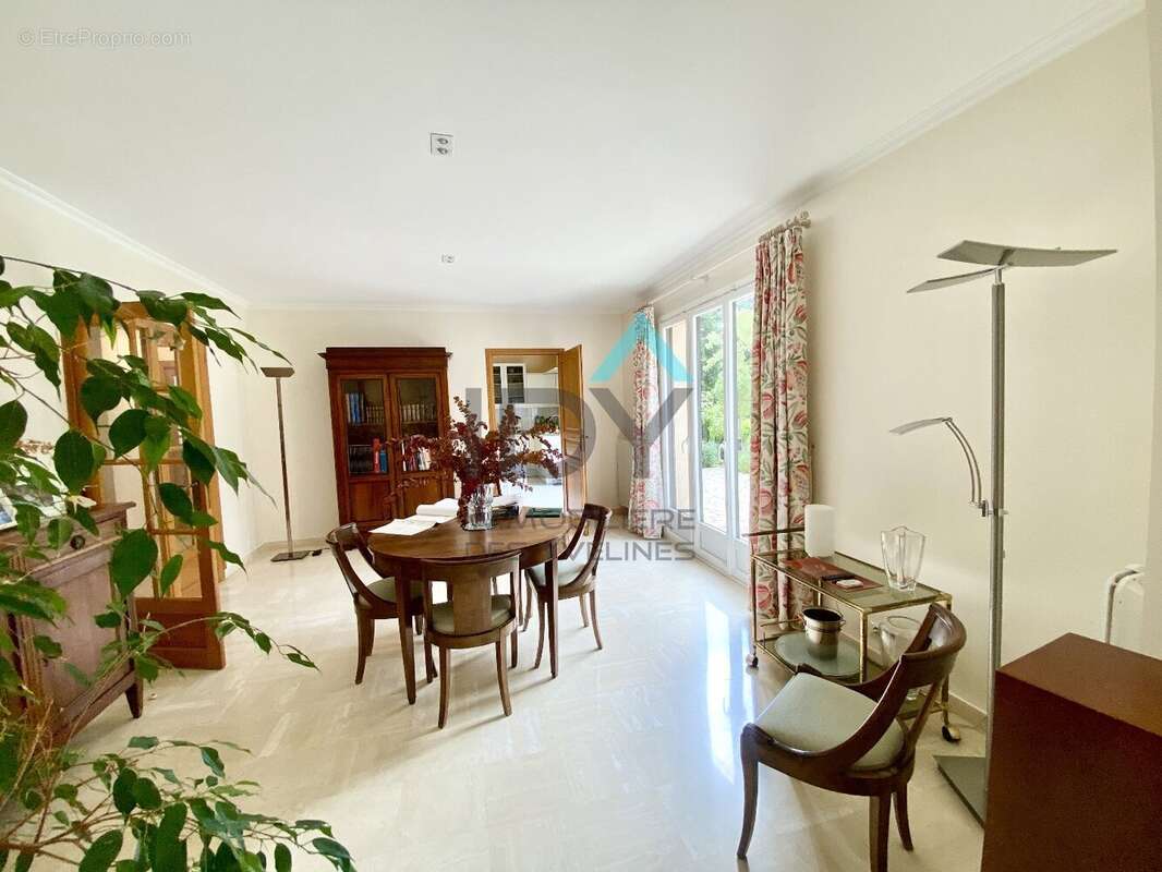 Maison à L'ETANG-LA-VILLE