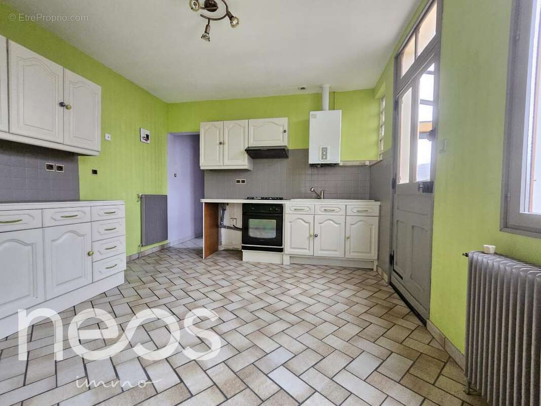 Maison à SAINT-DOULCHARD