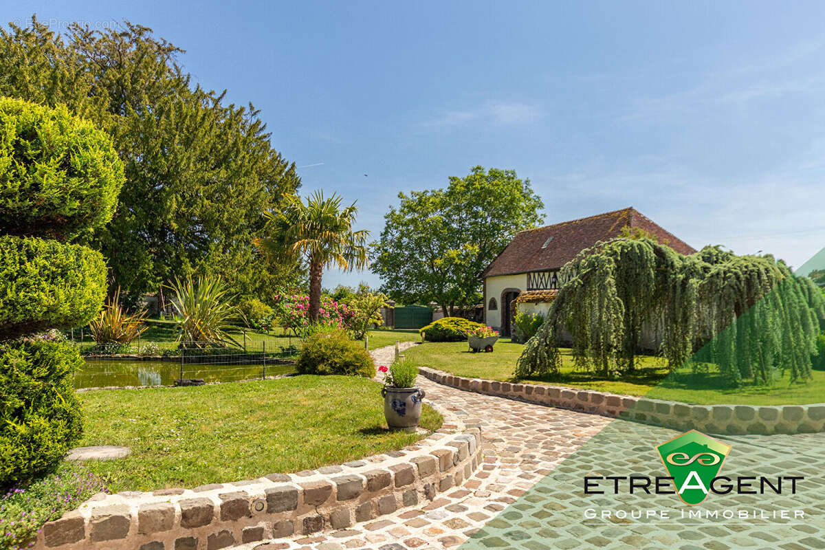 Maison LA NEUVE LYRE - 170 m² - 3 chambres - photo 3