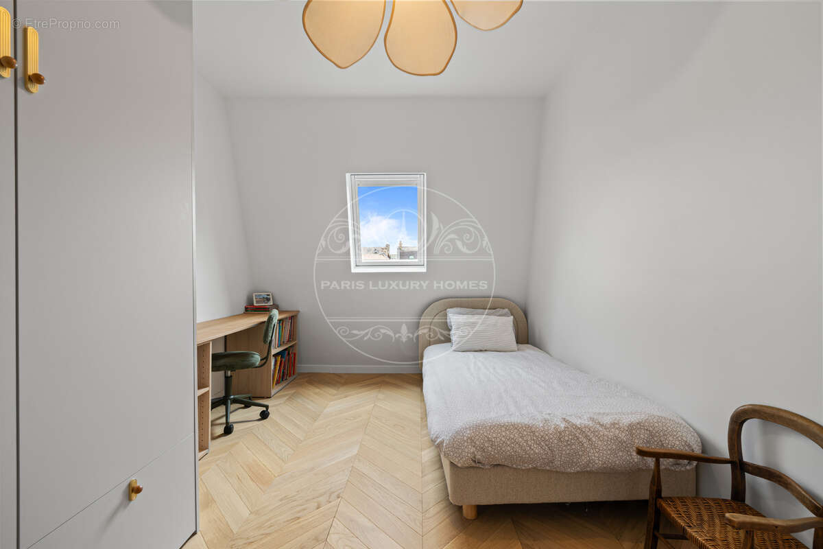 Appartement à PARIS-6E