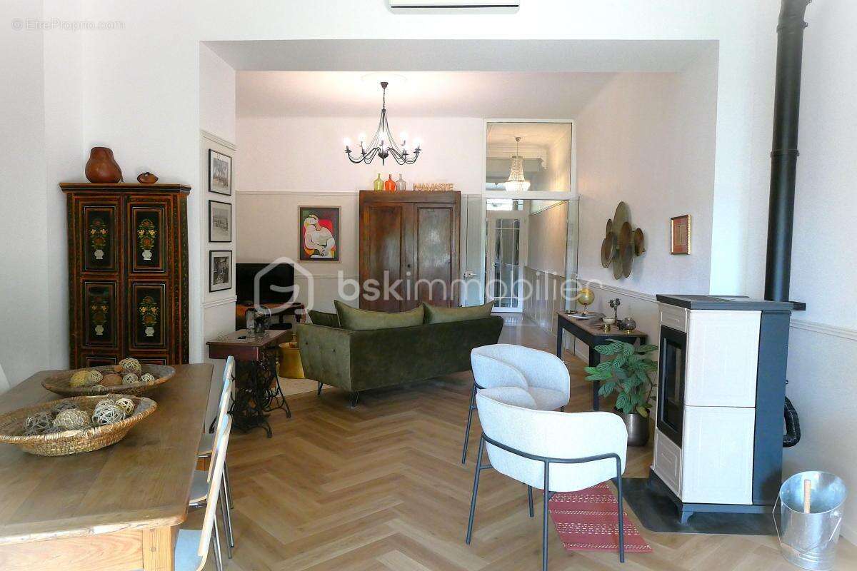 Maison à RIBAUTE-LES-TAVERNES